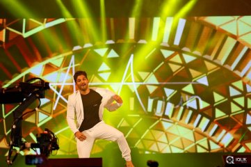 Sarrainodu Movie Audio Celebrations